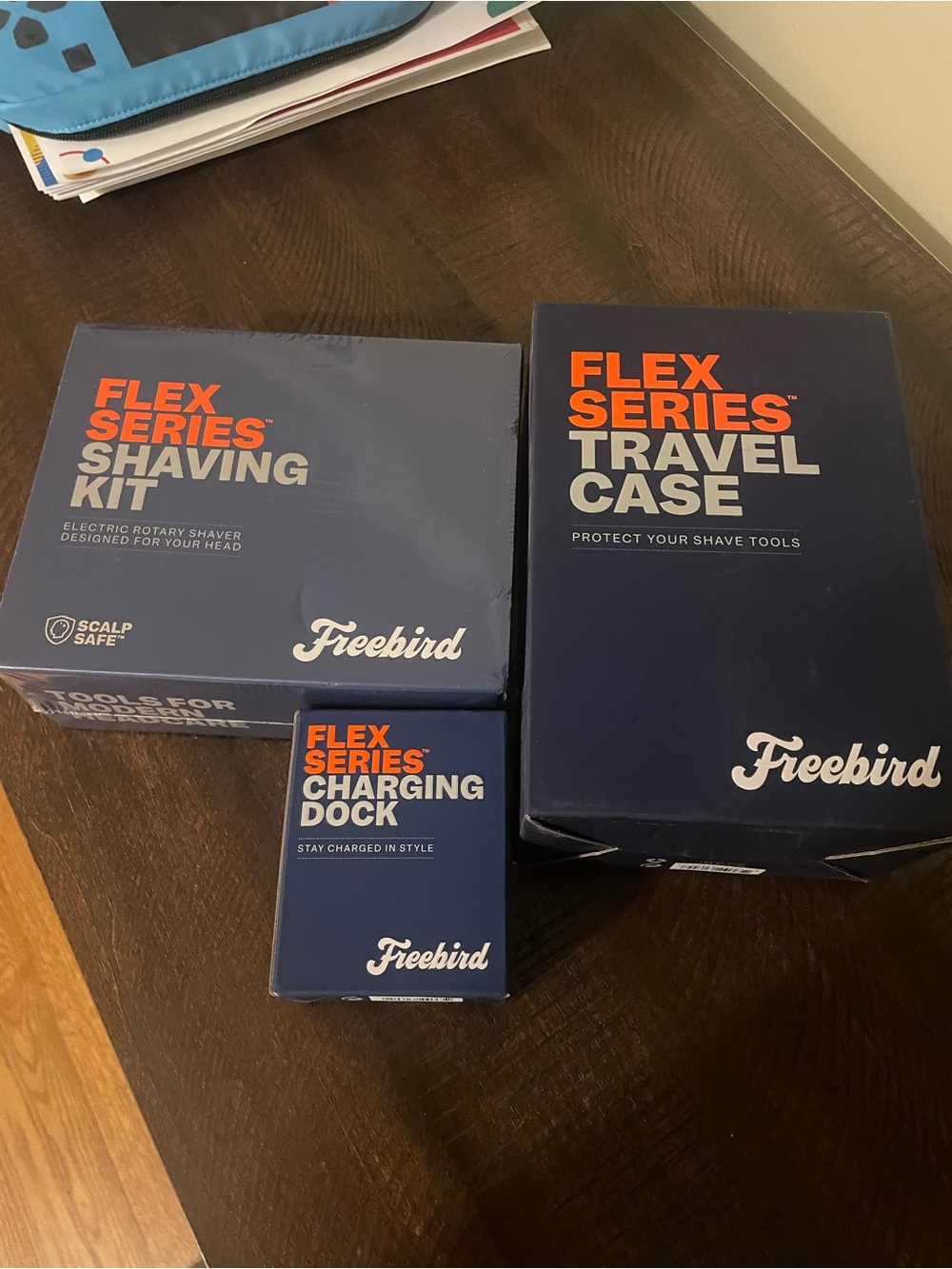 Freebird Flex Series Shaving Kit with Travel Case and Charging Dock - Navy Blue